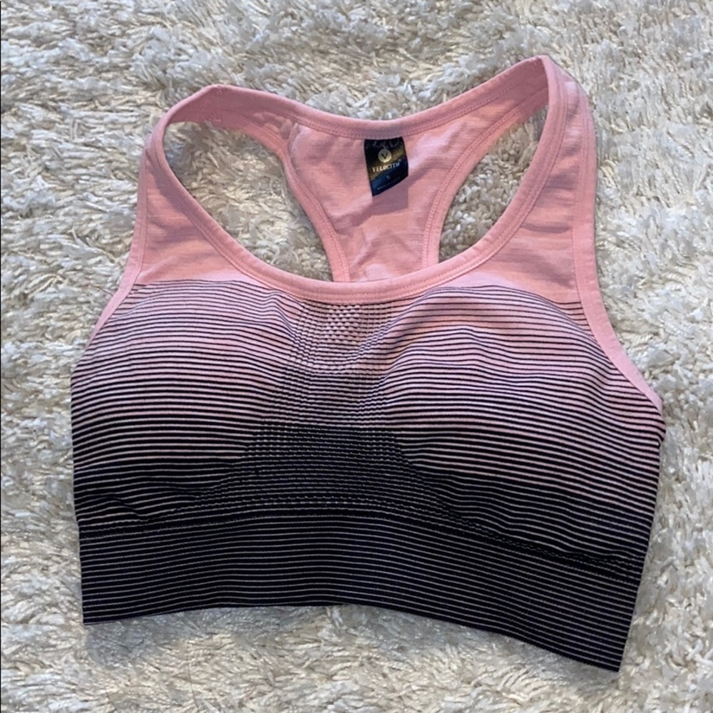 sports bra